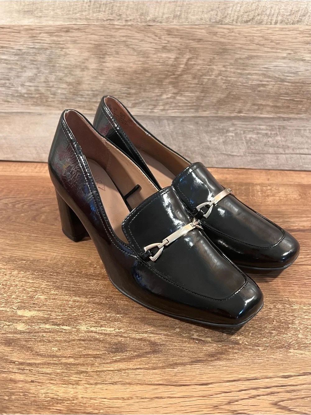 Naturalizer Wynrie Black Patent Leather Heeled Loafer Bit Pumps